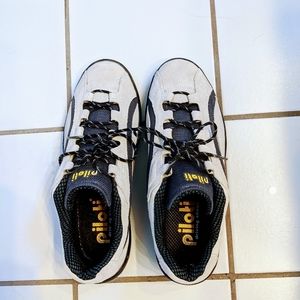 Piloti G16 driving shoe , NWOT